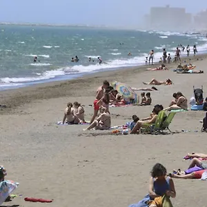 Apartamento En Calle Mendoza - Zona Huelin&300 Mts De La Playa Apartamento