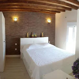 https://el-tico-del-mercado-basic-apartment.hotelsincadiz.net